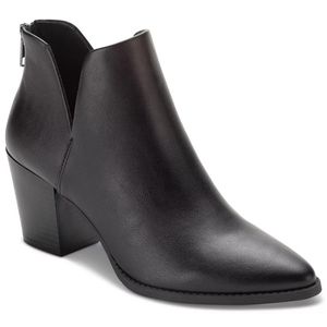 Sun + Stone's Elizaa booties Black Size 11